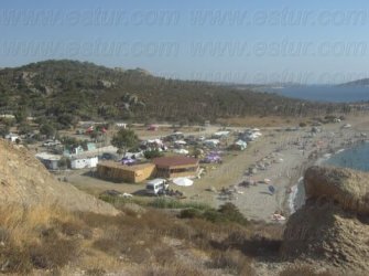 TÜRKİYE/İZMİR/FOÇA'da TURİZM İMARLI SATILIK KOY